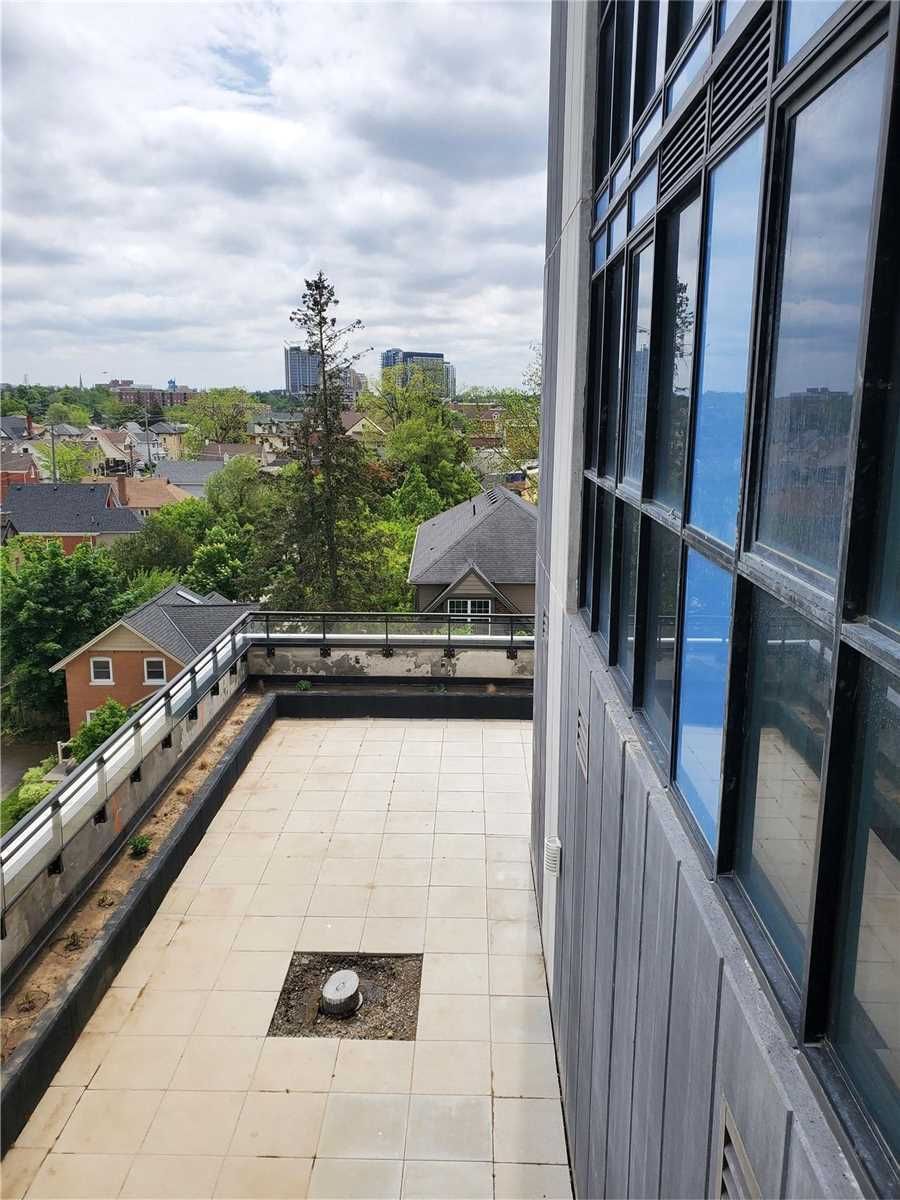 Listing Image 16