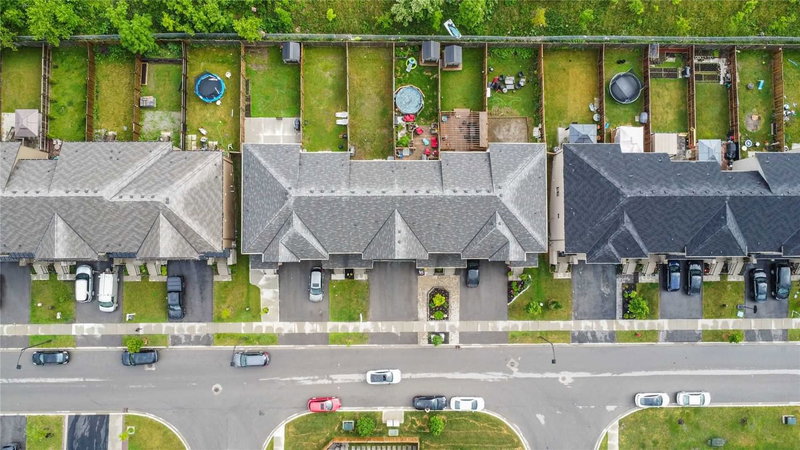 26 Crafter Cres, Hamilton, L8J 0H6 | Image 2