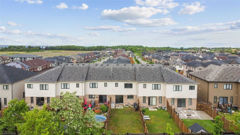 26 Crafter Cres, Hamilton, L8J 0H6 | Image 3