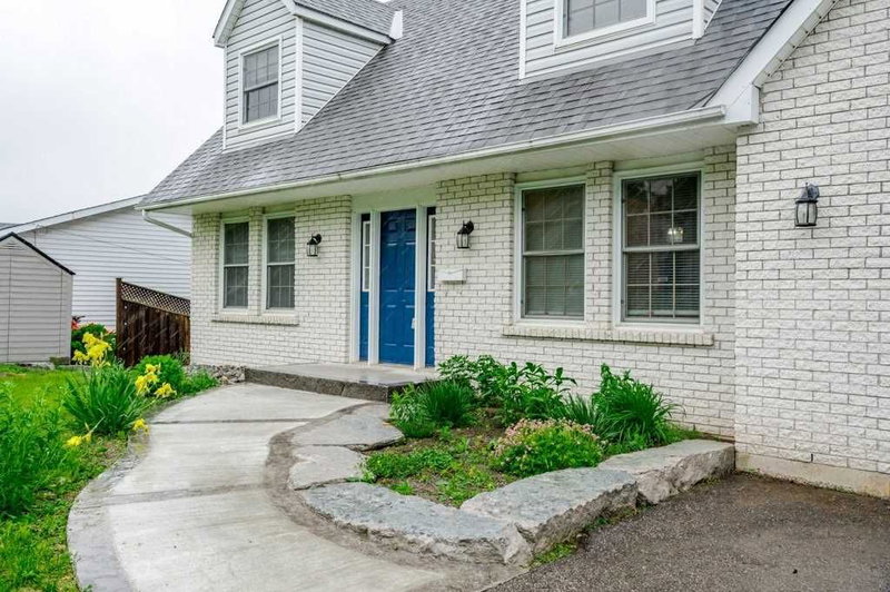 1539 Cherryhill Rd, Peterborough, K9K 1A7 | Image 3