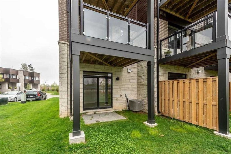 33 - 35 Midhurst Hts, Hamilton, L8J 0K9 | Image 3