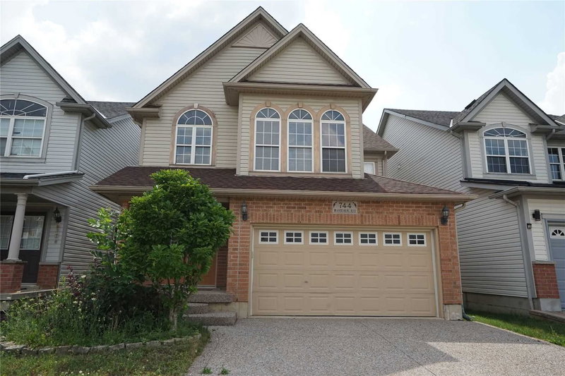 744 Brandenburg Blvd, Waterloo, N2T2W9 | Image 2