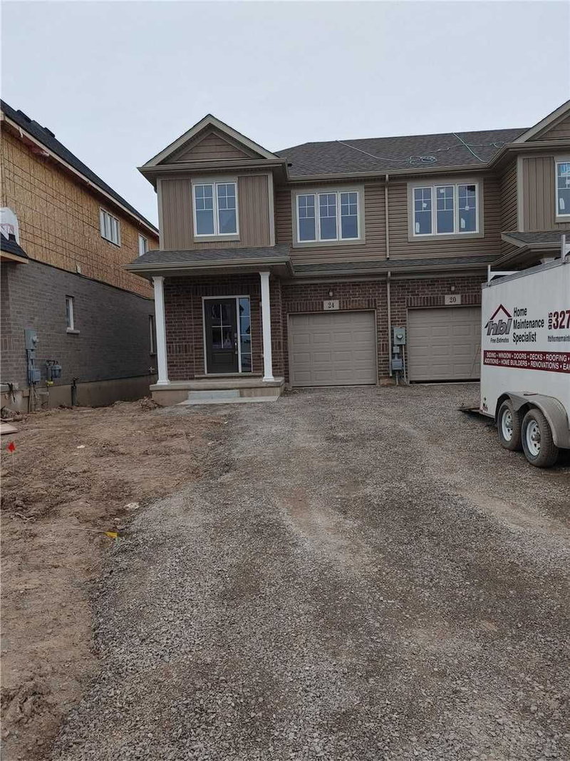 24 Sycamore St, Welland, L3C 0H8 | Image 2