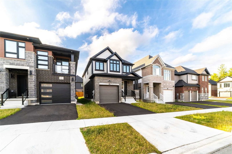 119 Monarch Woods Dr, Kitchener, N2P2Y9 | Image 2