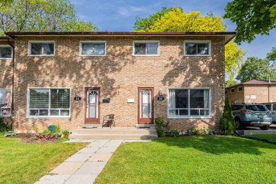 Townhouse sold at 22 Riverdale Drive, Hamilton, Ontario, L8E 1J8 - Riverdale - MLS: X5672161