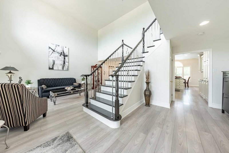 86 Margaret Ave, Hamilton, L8G3G5 | Image 3