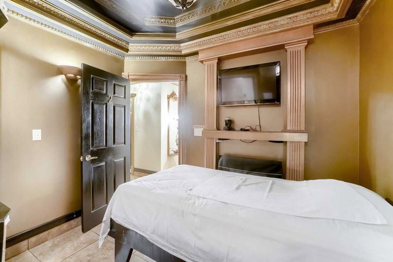 18 Barton St E, Hamilton, L8L 2V5 | Image 3