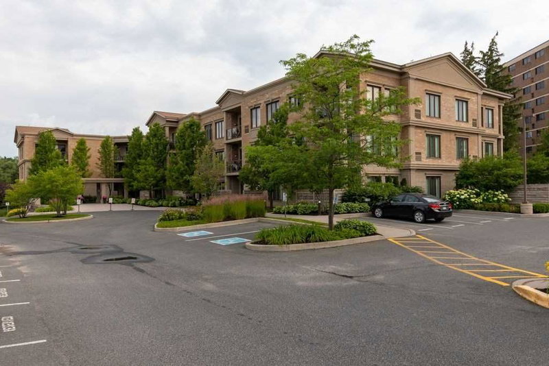 212 - 869 Clonsilla Ave, Peterborough, K9J 0B7 | Image 2