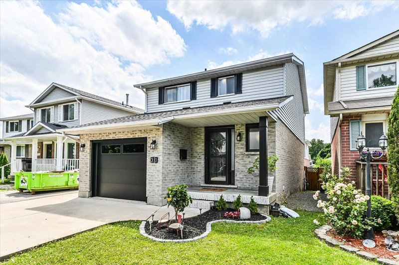 30 Buchanan Cres, Thorold, L2V 4M5 | Image 2