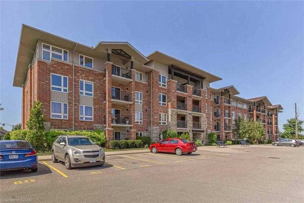 Condo sold at 111-43 Goodwin Drive, Guelph, Pine Ridge, N1L 0E8 - MLS: X5686350