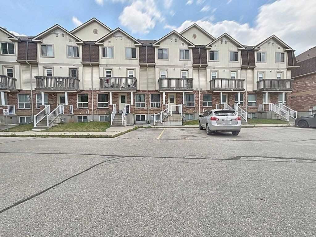 Townhouse sold at 18-142 York Road, Guelph, Two Rivers, N1E3E9 - MLS: X5695707