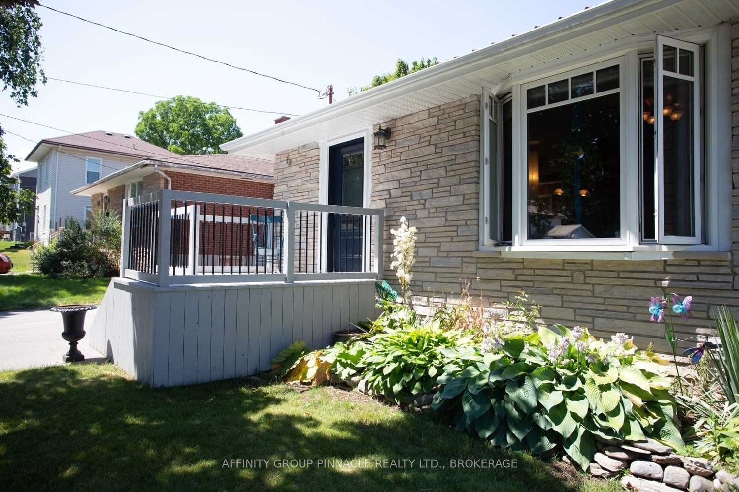 Listing Image 3