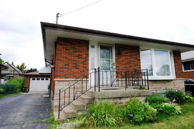 Detached House sold at 196 Tuxedo Avenue, Hamilton, Ontario, L8K 2S4 - Delta - MLS: X5701790