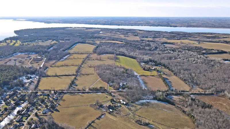 571 Hickory Beach Rd, Kawartha Lakes, K0M 1N0 | Image 2