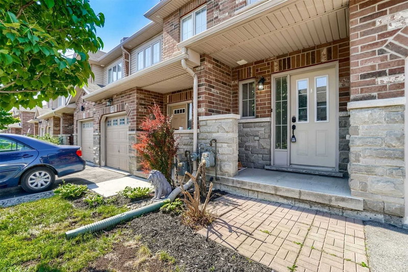 11 Marina Point Cres, Hamilton, L8E 0E4 | Image 3