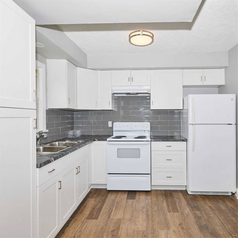 43 Cosby Ave, St. Catharines, L2M 5R7 | Image 2