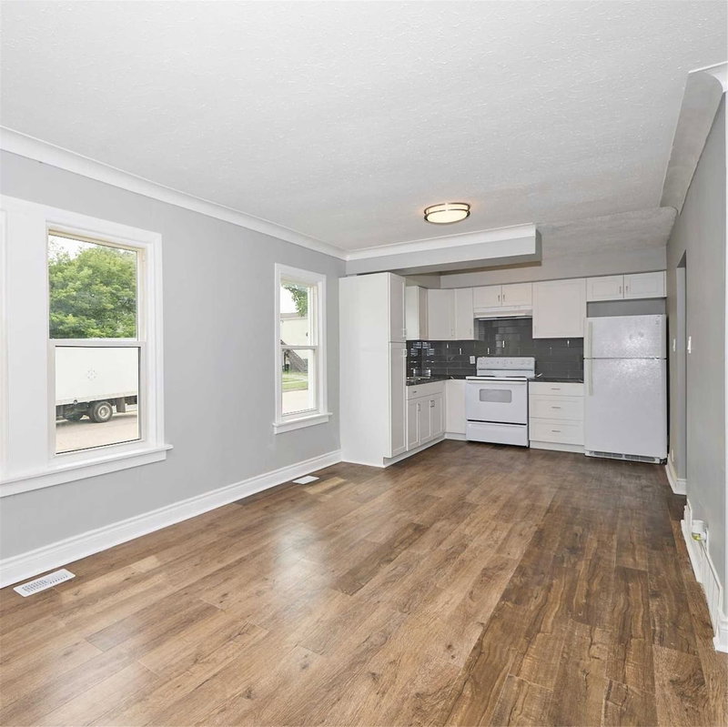 43 Cosby Ave, St. Catharines, L2M 5R7 | Image 3