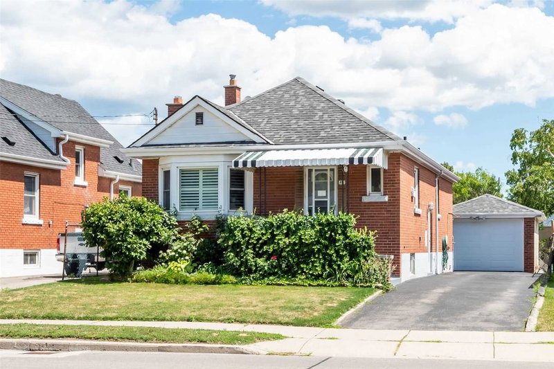 411 Upper Gage Ave, Hamilton, L8V4H8 | Image 2