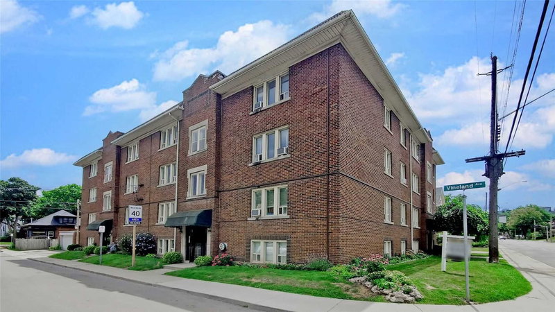 15 - 2 Vineland Ave S, Hamilton, L8M 1R4 | Image 2
