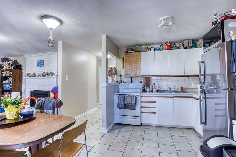 62 Crozier St, East Luther Grand Valley, L9W 5N6 | Image 2