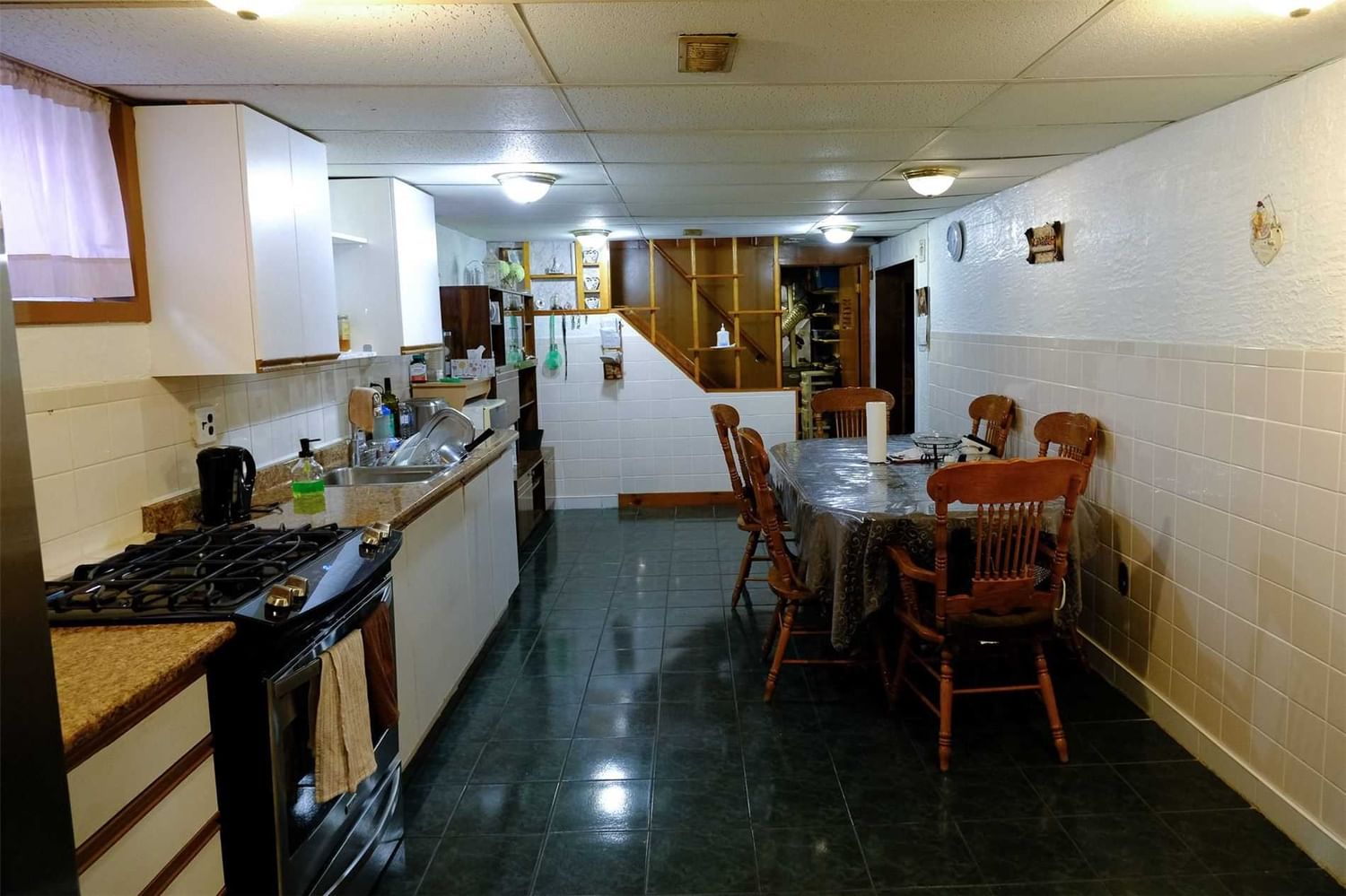 Listing Image 7
