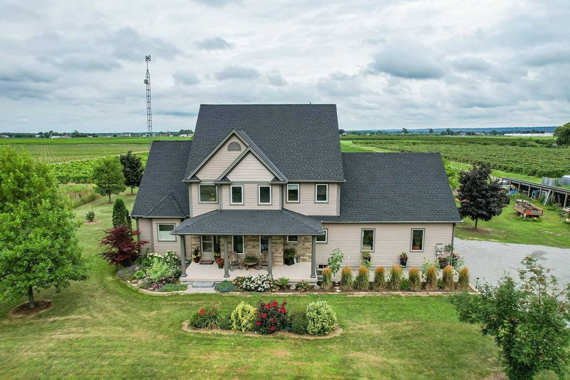 1065 Concession 3 Rd, Niagara-on-the-Lake, L0S 1J0 | Image 2