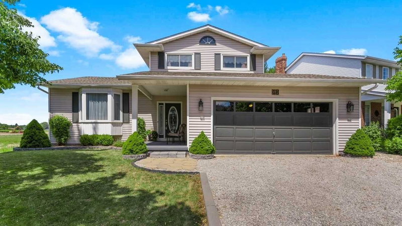 48 Homestead Dr, Niagara-on-the-Lake, L0S 1J0 | Image 2