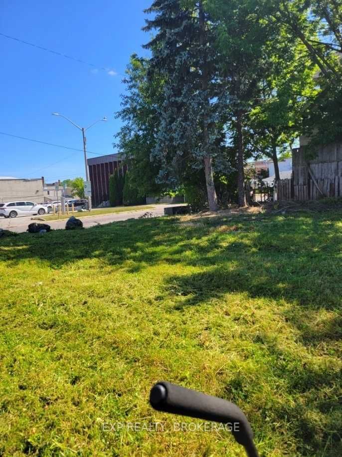 4636 Huron St, Niagara Falls, L2E 2H5 | Image 2