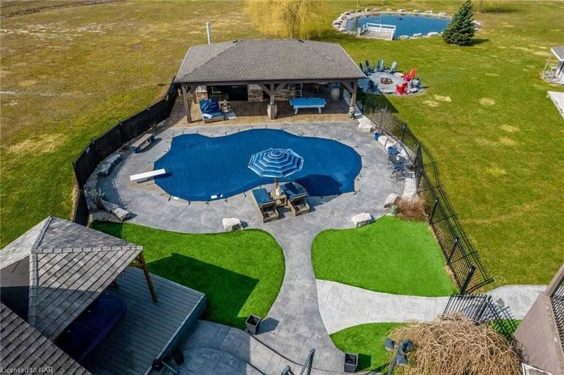 551 Darby Rd, Welland, L0S 1K0 | Image 2