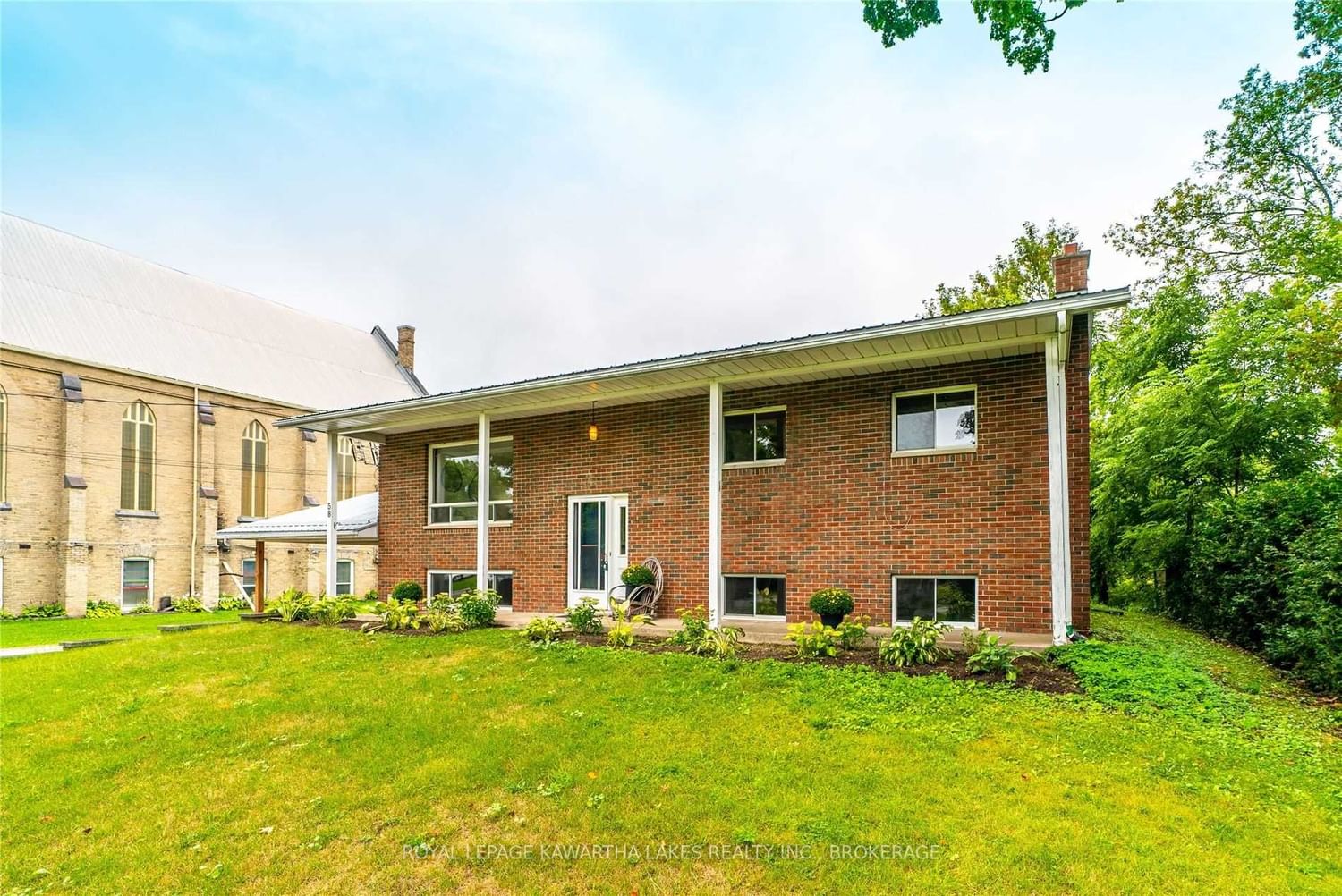 Listing Image 7