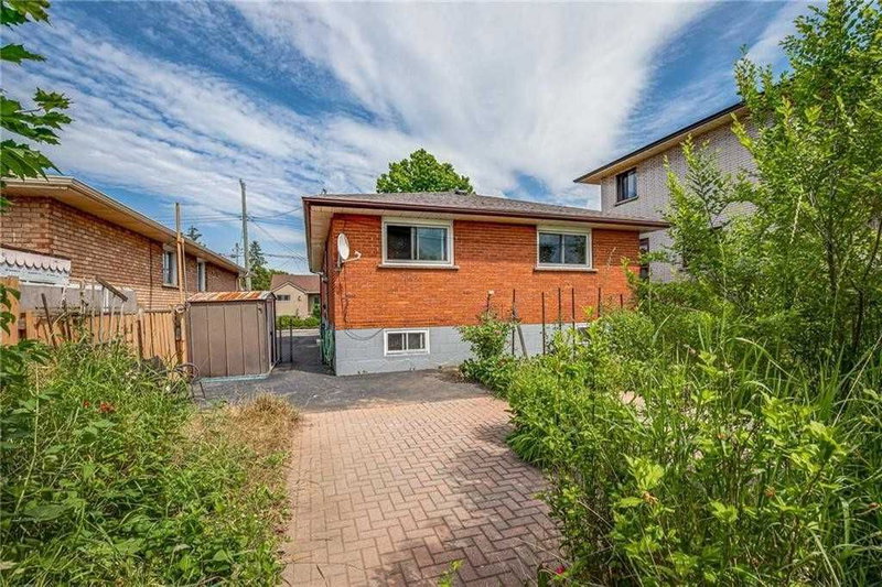 2 - 49 Selkirk Ave, Hamilton, L8H 5L6 | Image 3