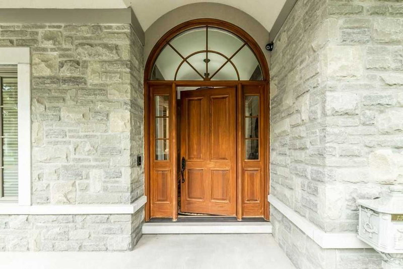 63 Metcalfe St, Guelph, N1E 4X7 | Image 2