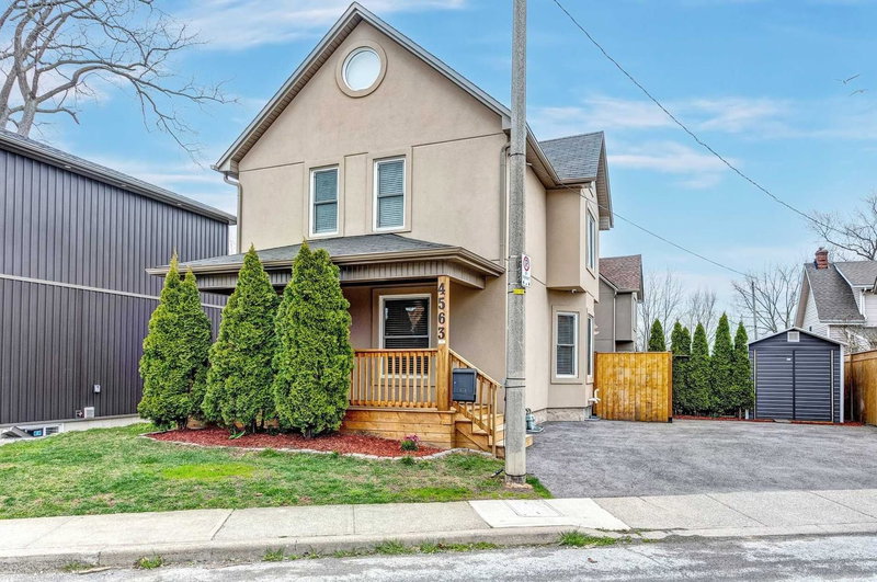 4563 Ryerson Cres, Niagara Falls, L2E 1E3 | Image 2