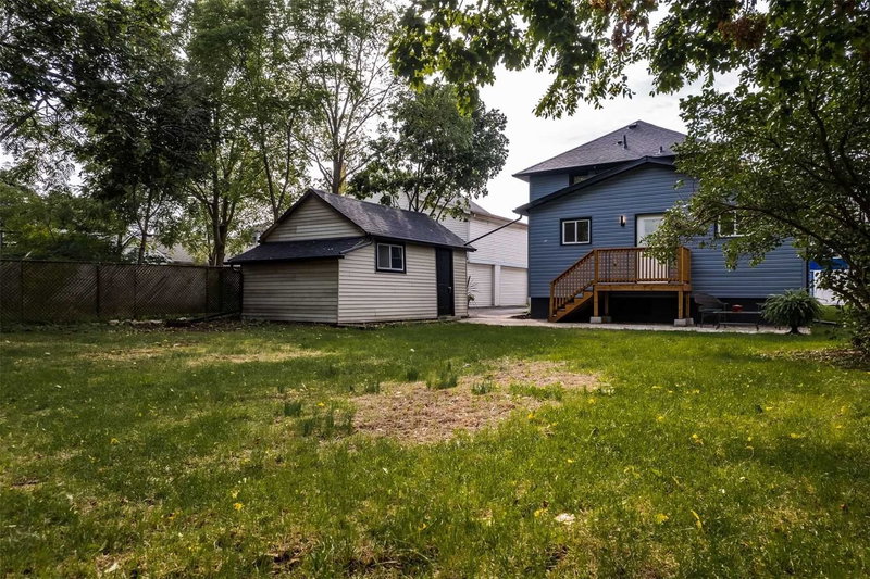 331 Fielden Ave, Port Colborne, L3K 4T8 | Image 2