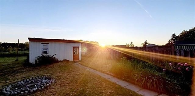 Listing Image 19