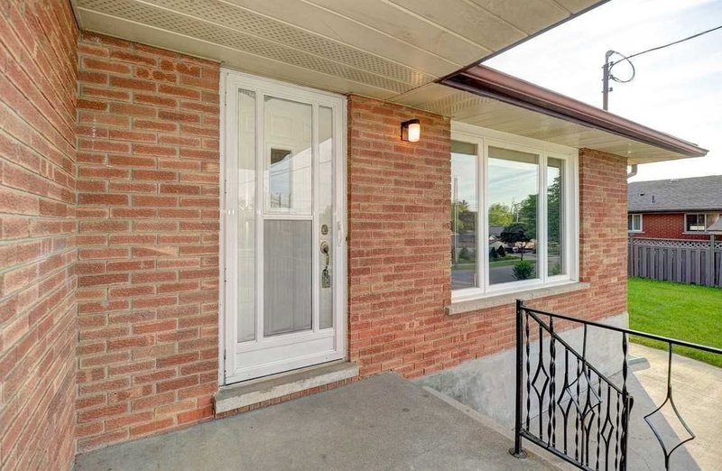 28 Hoffman St, Kitchener, N2M 3M7 | Image 3