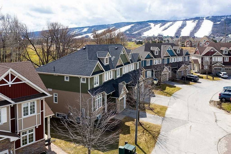 18 - 689616 Monterra Rd, Blue Mountains, L9Y0W3 | Image 2