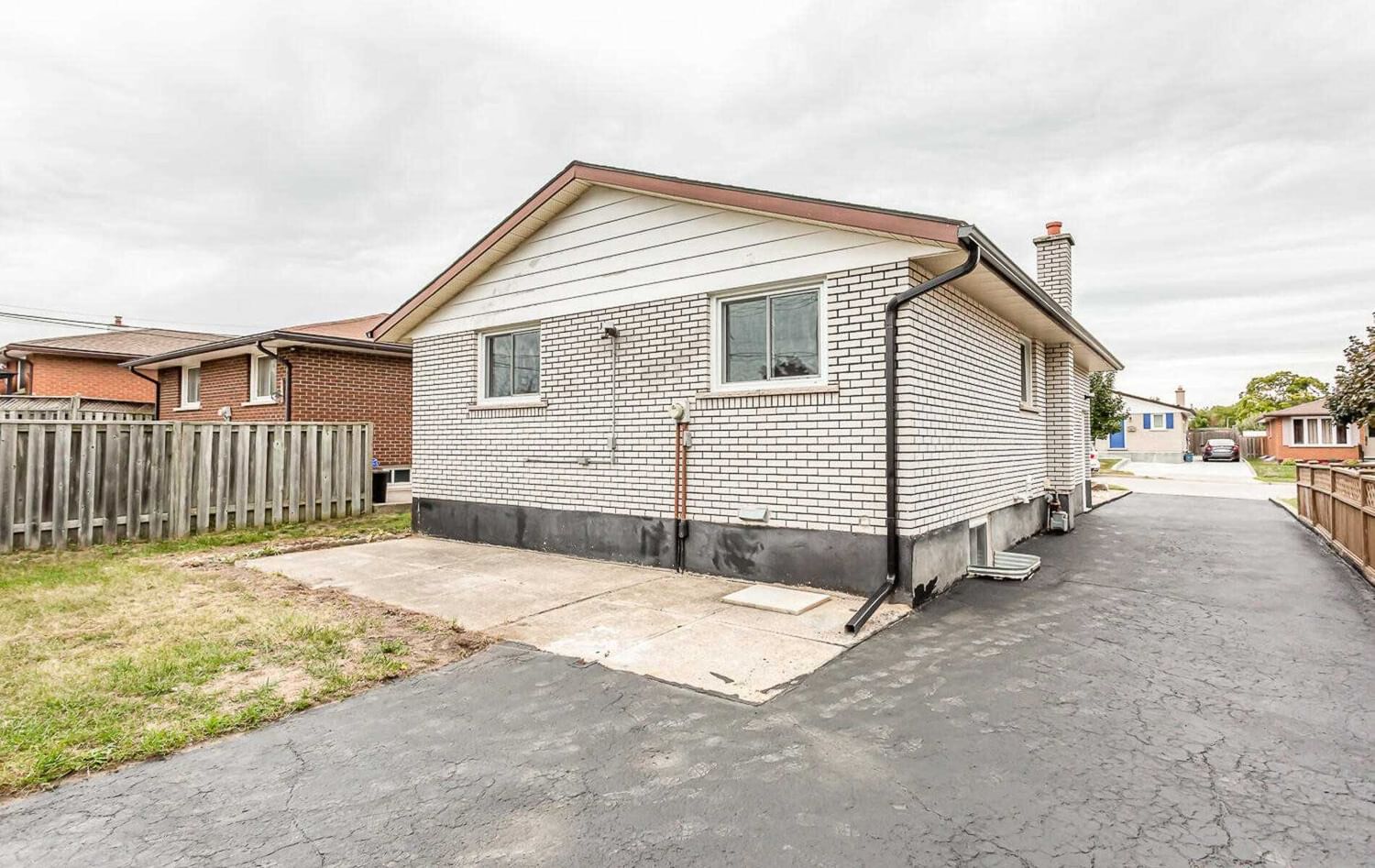 Listing Image 40