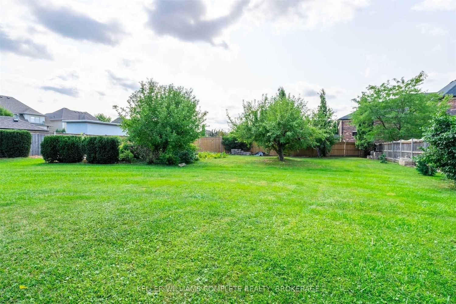 Listing Image 33