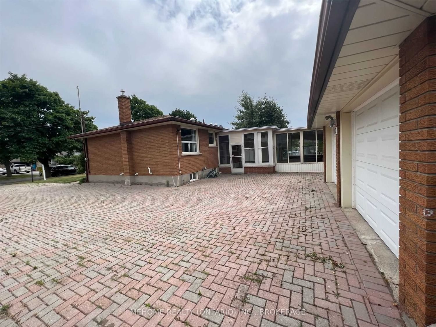 Listing Image 28