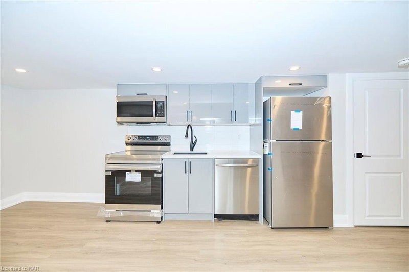 Bsmt - 85 Martindale Rd, St. Catharines, L2S2Y5 | Image 2