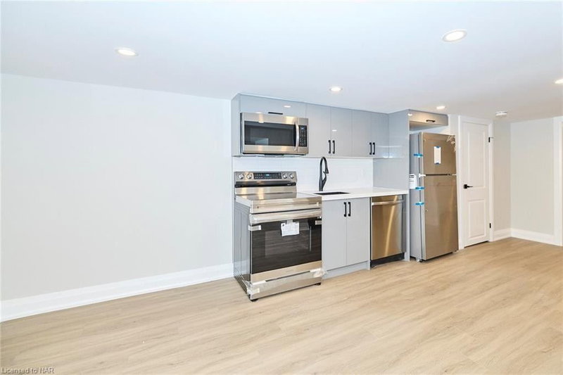 Bsmt - 85 Martindale Rd, St. Catharines, L2S2Y5 | Image 3