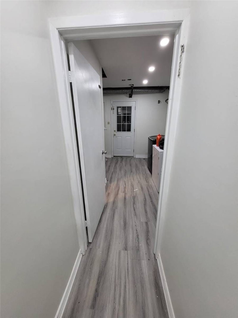 12 - 36 Greendale Dr, Hamilton, L9C5Z4 | Image 3