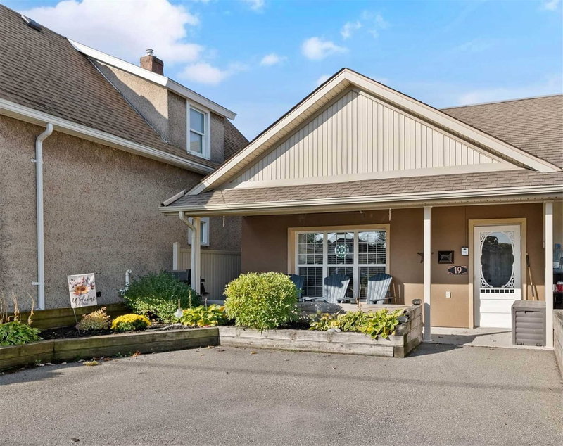 19 Knoll St, Port Colborne, L3K 5A4 | Image 2