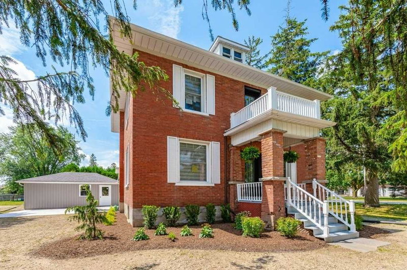 131 Elora St N, Minto, N0G 1Z0 | Image 2