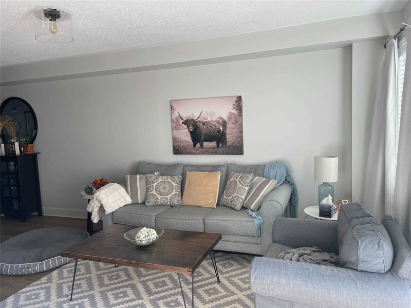 629 Tully Cres, Peterborough, K9K 0B1 | Image 2