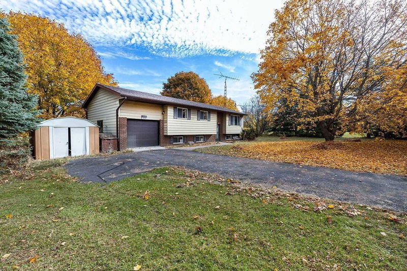 23 Valley Rd, Cavan Monaghan, L0A1G0 | Image 3