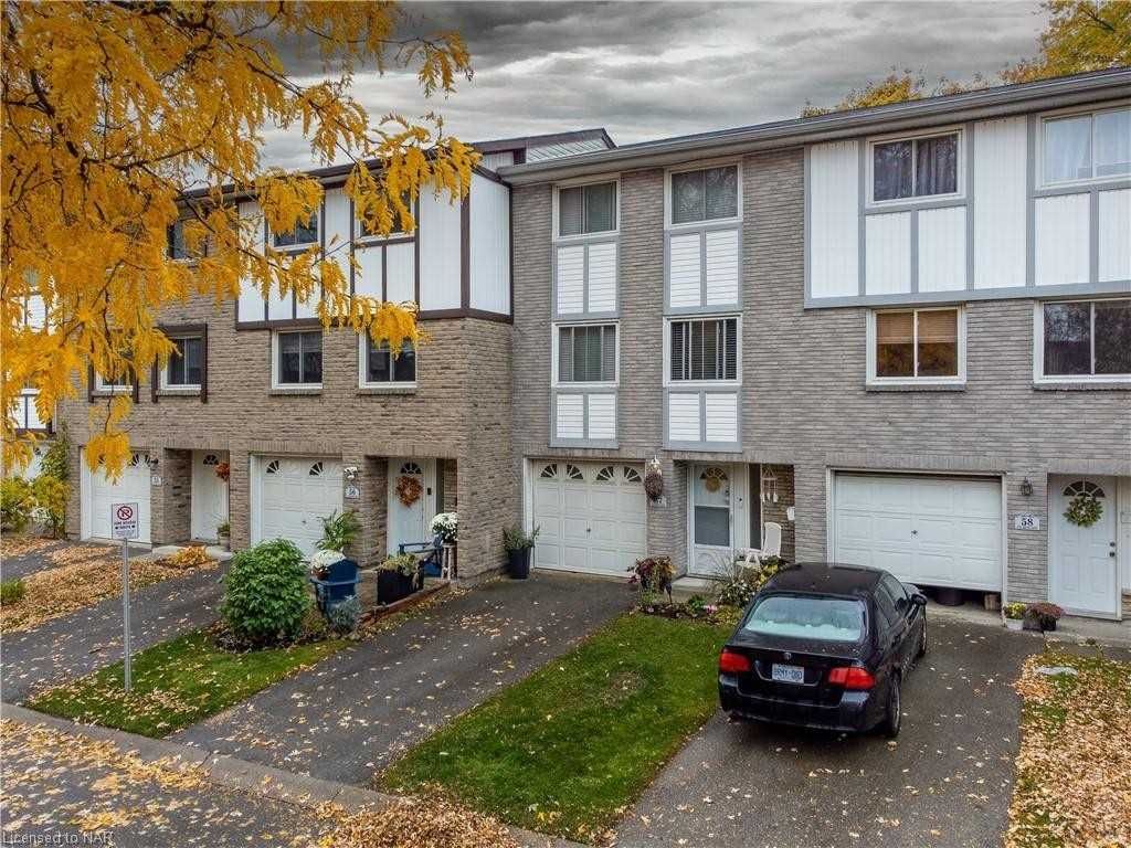 Townhouse sold at 57-145 Rice Avenue, Hamilton, Fessenden, L9C 6R3 - MLS: X5811628