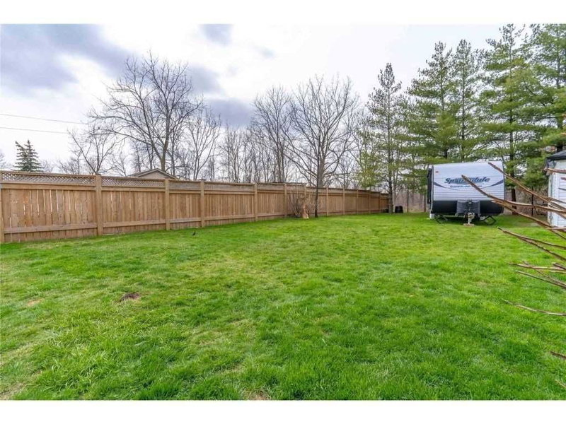 43 Lake Ave N, Hamilton, L8E 1L2 | Image 2