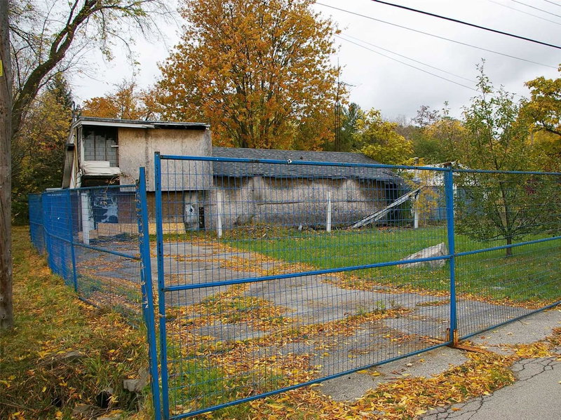 74 Best Ave, Hamilton, L9H 5W1 | Image 3